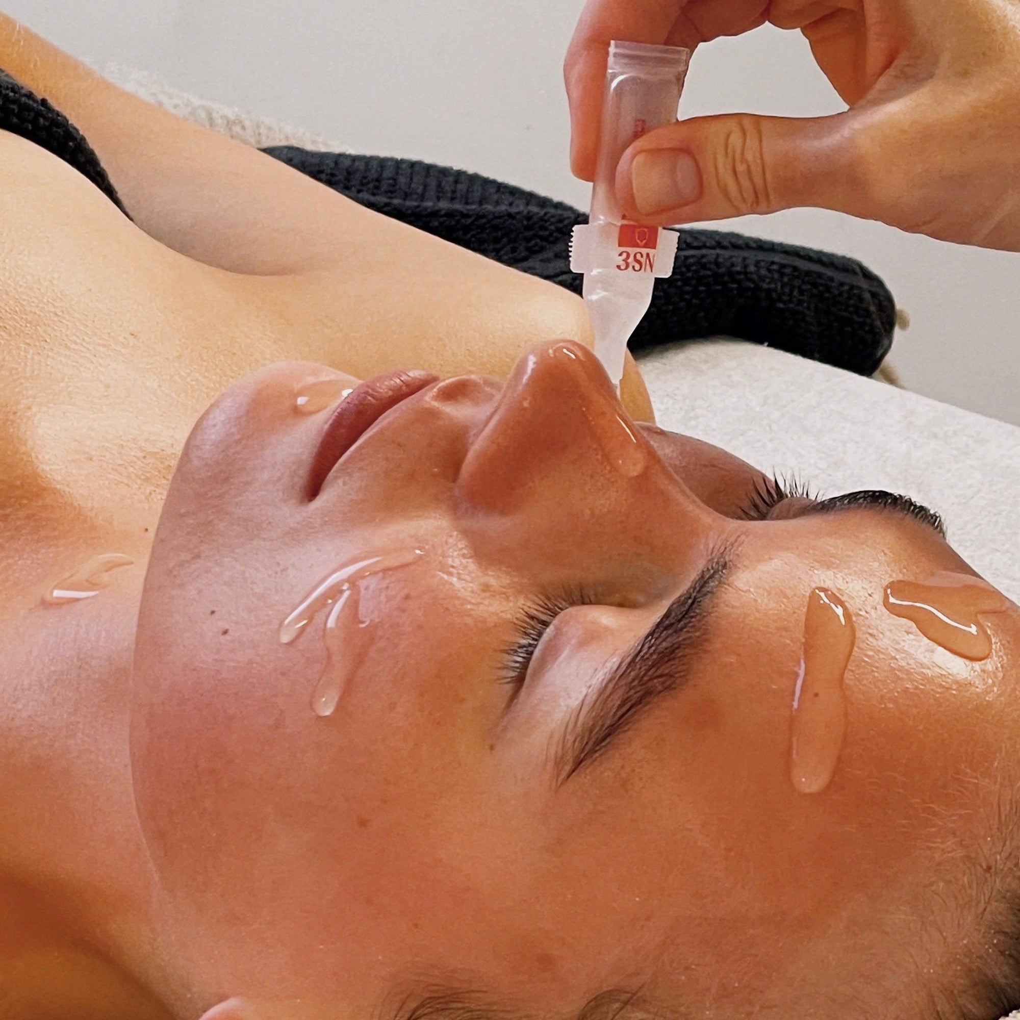 Präbiotisches Treatment für Rosazea und Rötungen der Haut (60min)