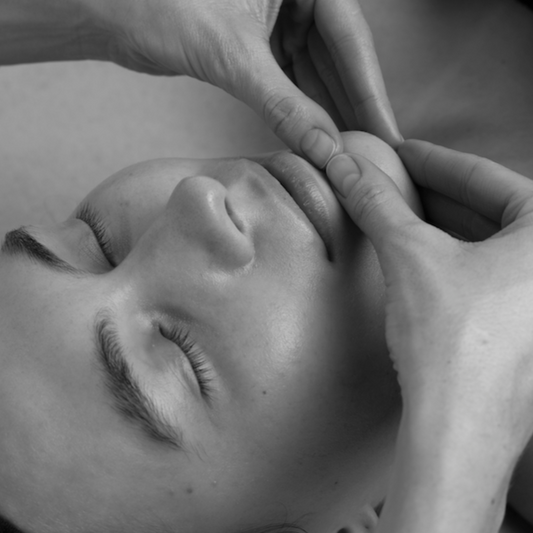 Regeneration Begins - Facial Massage (50min)